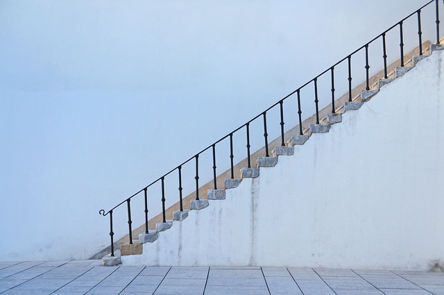 Les avantages de l’escalier quart tournant pour votre intérieur